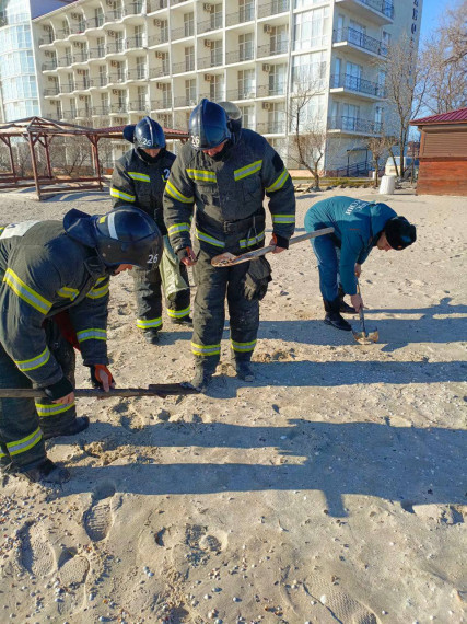Мониторинг экологической ситуации в прибрежных зонах Азовского моря.